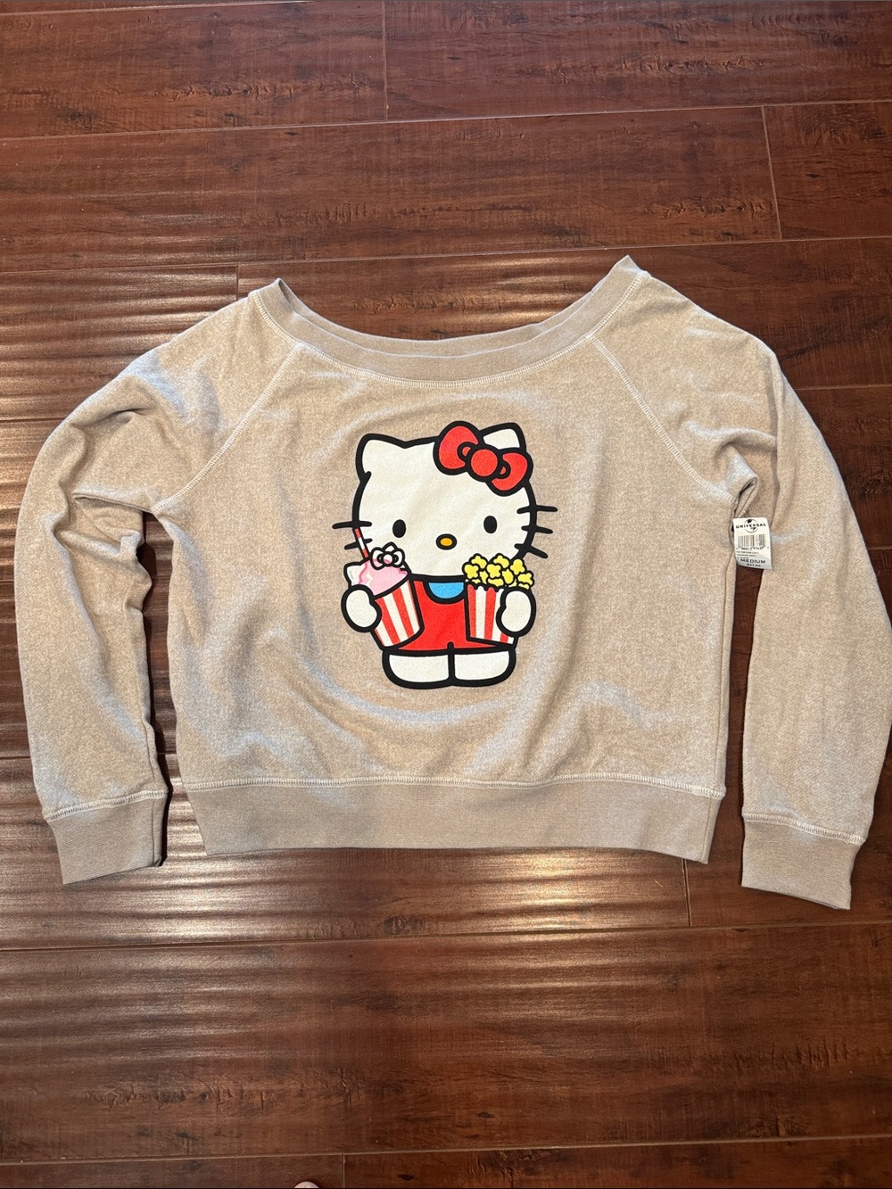 Hello Kitty Graphic Popcorn Sweatshirt, Oversized, Size Medium, NWT!